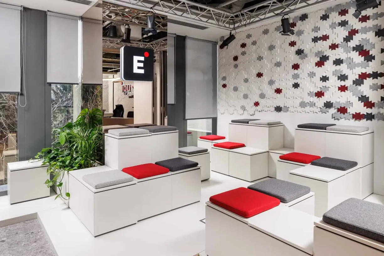 Ezugi - modular work area